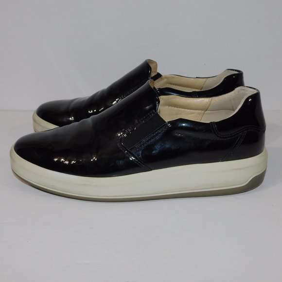 Ecco Women’s Soft 41 Black Patent Leather Slip on Sneaker - Picture 4 of 9